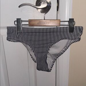 Xhilaration White and Navy Bikini Swimwear